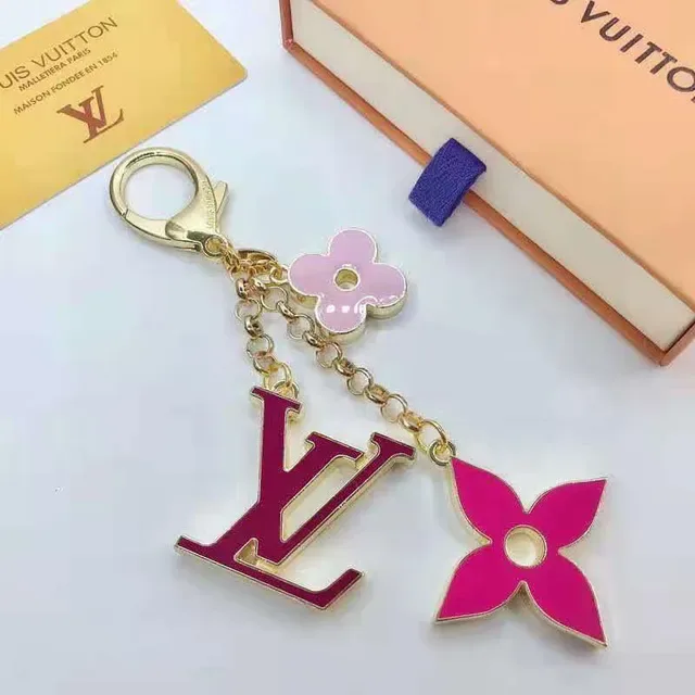 Louis Vuitton broche de metal esmaltado floral charms ouro rosa 5