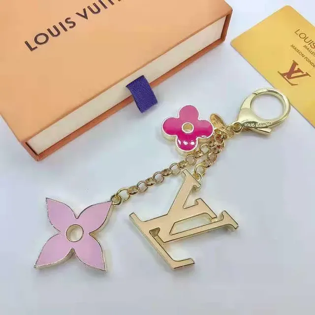 Louis Vuitton broche de metal esmaltado floral charms ouro rosa 9