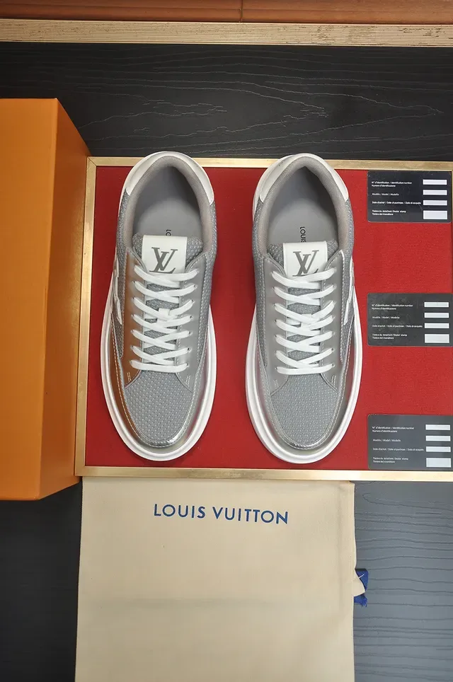 Louis Vuitton حذاء رياضي أسلوب حياة منصة كعب منخفض رمادي فضي 5
