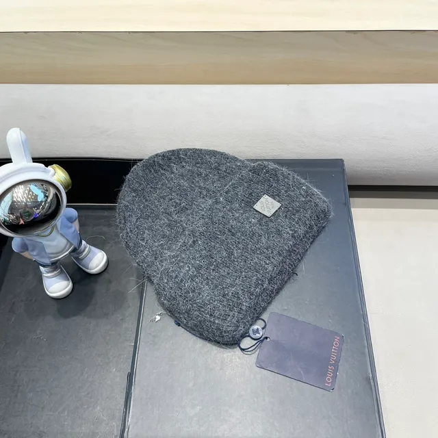 Louis Vuitton Boné Tricô Cinza Heather 8