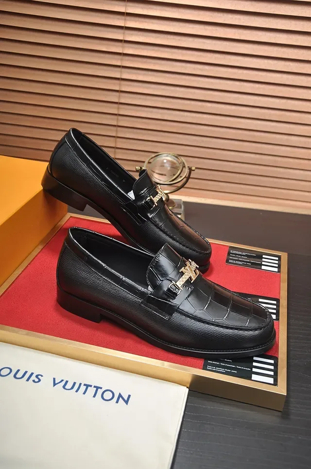 Louis Vuitton Horsebit Loafer Black Croc-Embossed Leather Loafers 4