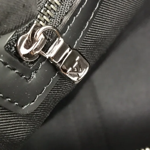 Louis Vuitton Keepall Bandoulière Monogram Eclipse Black डफल बैग 12