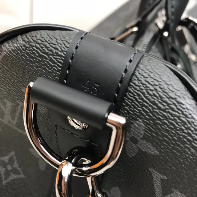 Louis Vuitton Keepall Bandoulière Monogram Eclipse Black डफल बैग 17