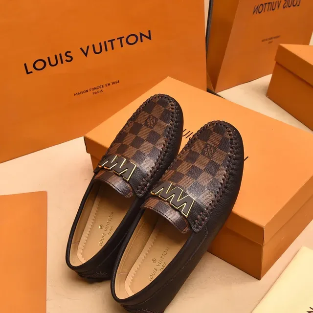 Louis Vuitton Mocassim Marrom Preto Damier Lona Placa Monograma Dourado 3