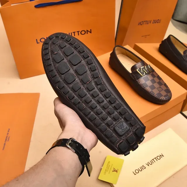 Louis Vuitton Mocassim Marrom Preto Damier Lona Placa Monograma Dourado 4