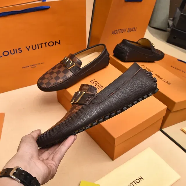 Louis Vuitton Mocassim Marrom Preto Damier Lona Placa Monograma Dourado 7
