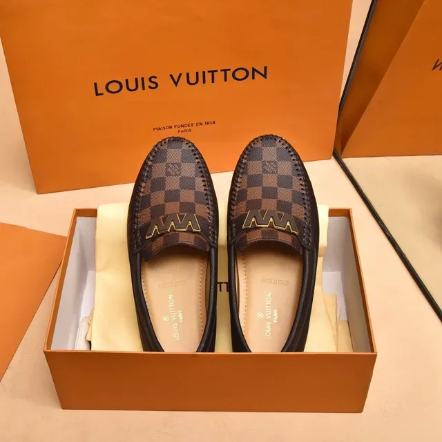 Louis Vuitton Mocassim Marrom Preto Damier Lona Placa Monograma Dourado 9