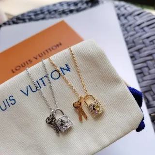 Colares Louis Vuitton Lock & Key com pingente de cadeado e chave