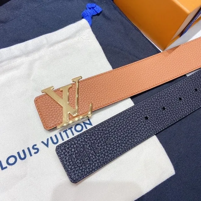Louis Vuitton LV Initiales Ceinture en cuir beige et noir 3