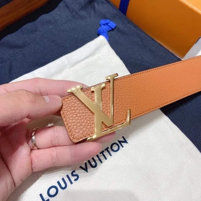 Louis Vuitton LV Initiales Ceinture en cuir beige et noir 8