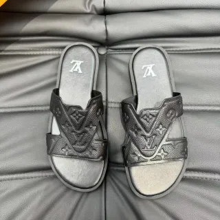 Louis Vuitton LV Slide أسود فضي جلد مطبوع حزام تصميم متقاطع على شكل حرف V صنادل