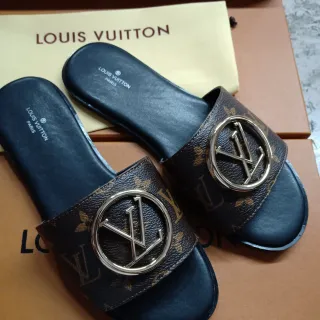 Louis Vuitton LV 穆勒 Monogram Canvas Gold Buckle Slipper
