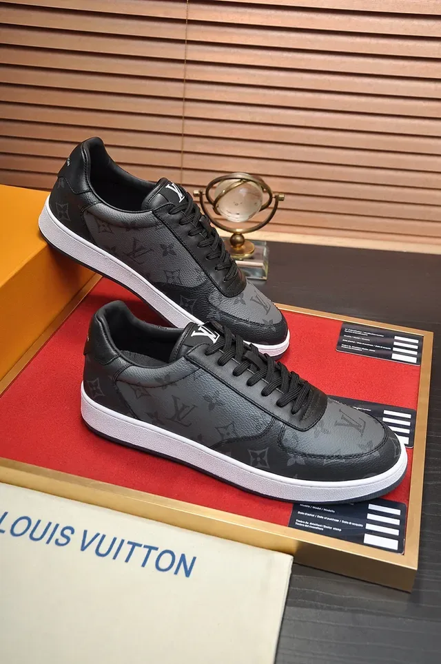 লুইস ভিটন LV Trainer কালো সাদা মনোগ্রাম প্রিন্ট চামড়ার লো-টপ লাইফস্টাইল স্নিকার্স 5