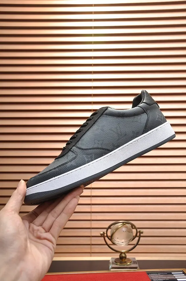 লুইস ভিটন LV Trainer কালো সাদা মনোগ্রাম প্রিন্ট চামড়ার লো-টপ লাইফস্টাইল স্নিকার্স 6