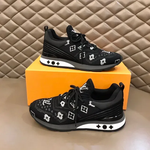 Louis Vuitton LV Trainer Noir Blanc Transparent Talon Air Unit Motifs Embossés Sneakers Lifestyle 7