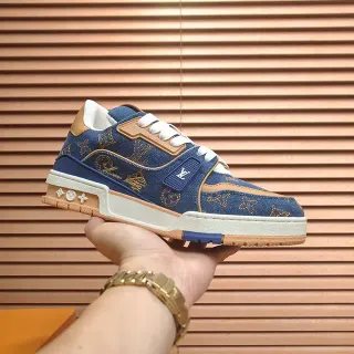 Louis Vuitton LV Trainer Zapatillas Lifestyle Azul Beige Denim Superior Bordado Monograma