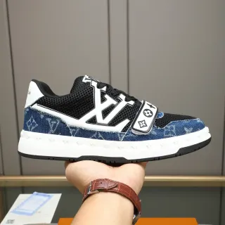 Louis Vuitton LV Trainer Tênis Lifestyle Azul Preto com Painel de Denim Monogramado