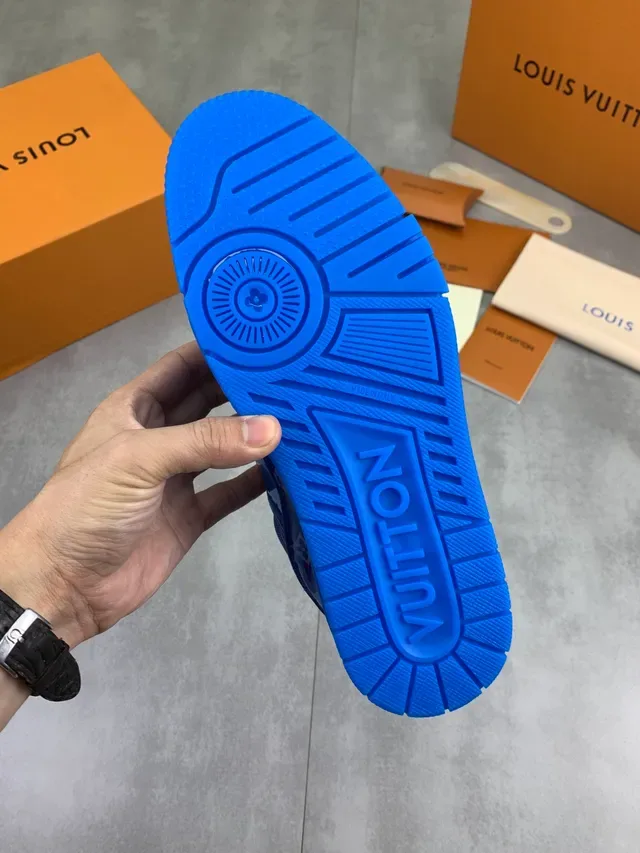 Louis Vuitton LV Trainer Tênis Lifestyle Azul Transparente TPU Superposição de Impressão Monograma 3