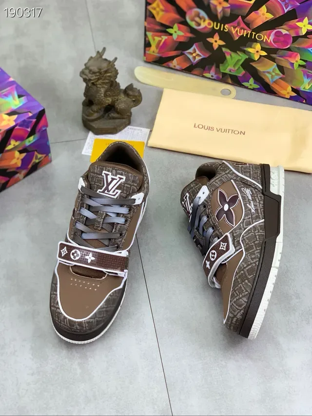 Louis Vuitton LV Trainer বাদামী বেইজ মনোগ্রাম জ্যাকার্ড উপর প্রশস্ত নিদর্শন ফিতা জীবনধারা স্নিকার্স 7