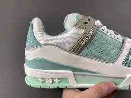 Louis Vuitton LV Trainer Verde Branco Sola Média Multicamadas Malha Perfurada Superior Tênis Lifestyle 3