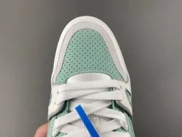Louis Vuitton LV Trainer Verde Branco Sola Média Multicamadas Malha Perfurada Superior Tênis Lifestyle 5