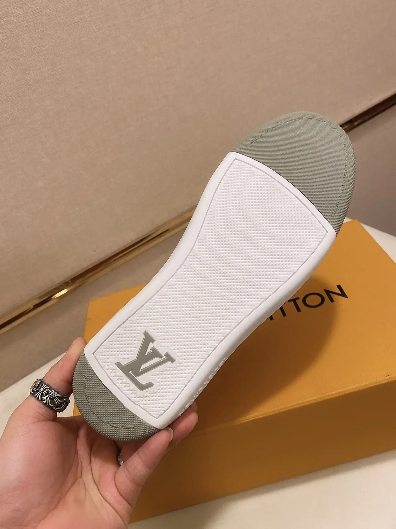 Louis Vuitton LV Trainer White Gray Leather Low-Top Lifestyle Sneakers 3