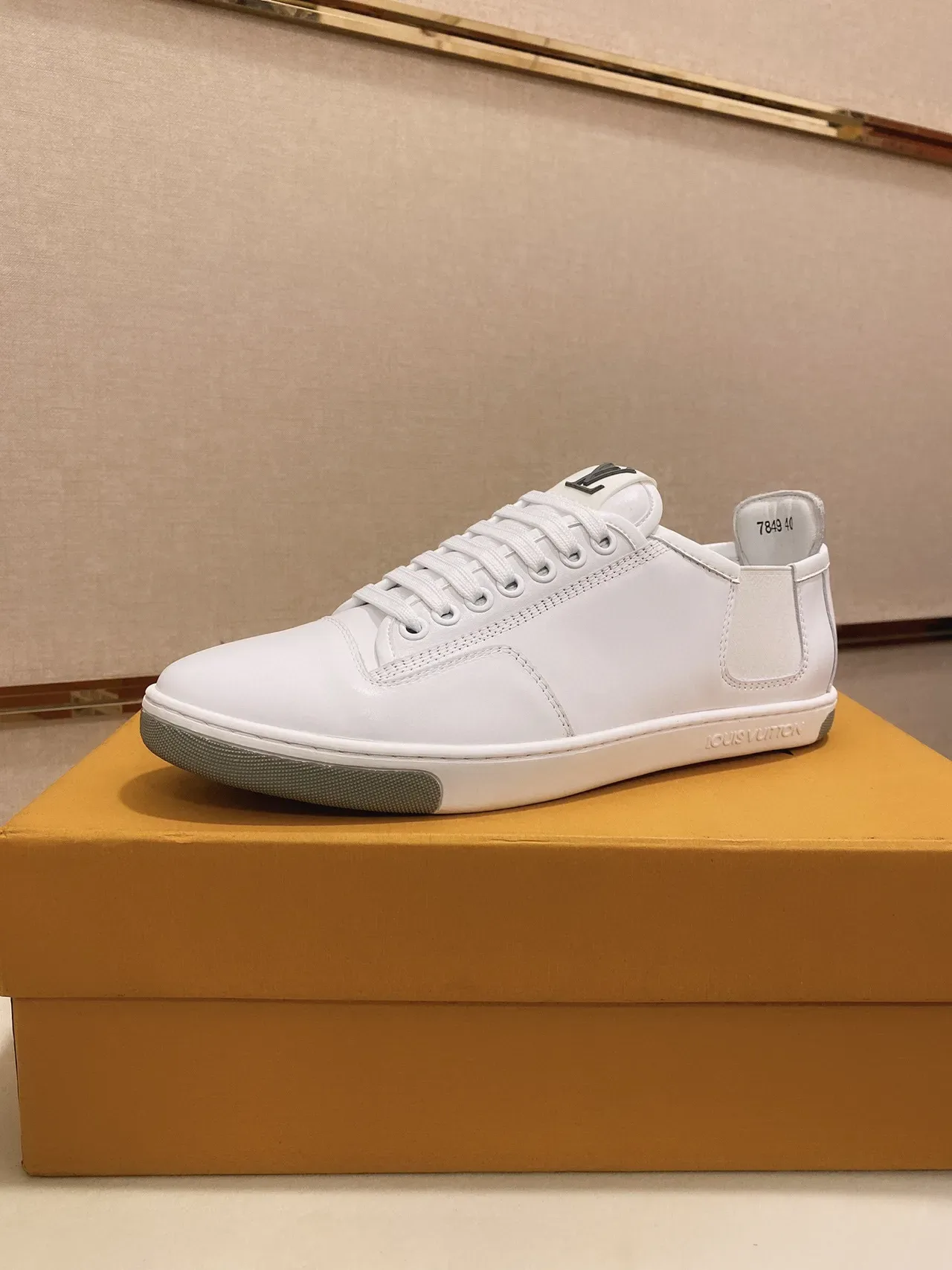 Louis Vuitton LV Trainer White Gray Leather Low-Top Lifestyle Sneakers 10