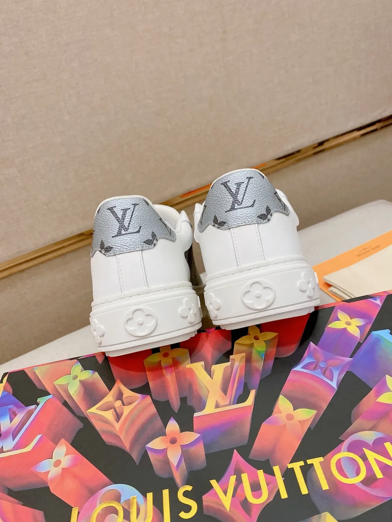Louis Vuitton LV Trainer White Gray Monogram Canvas Side Panel Leather Upper Lifestyle Sneakers 3