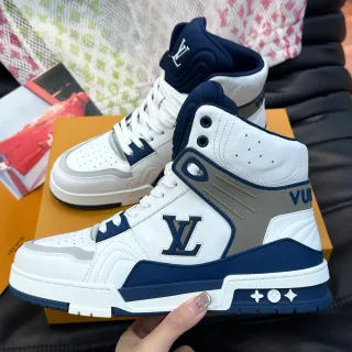 लुई विट्टन LV Trainer व्हाइट नेवी हाई-टॉप चमड़े और सिंथेटिक अपर लाइफस्टाइल स्नीकर