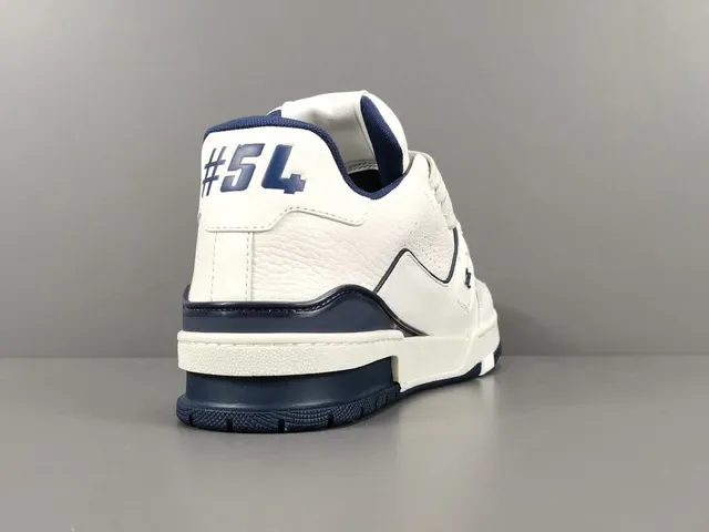Louis Vuitton LV Trainer Branco Marinho Couro Superior Detalhe Assinatura Cursiva Tênis Lifestyle 14