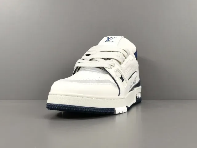 Louis Vuitton LV Trainer Branco Marinho Couro Superior Detalhe Assinatura Cursiva Tênis Lifestyle 15