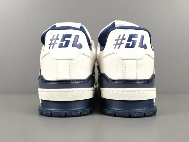 Louis Vuitton LV Trainer Branco Marinho Couro Superior Detalhe Assinatura Cursiva Tênis Lifestyle 17