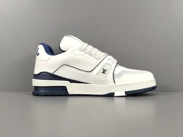 Louis Vuitton LV Trainer Branco Marinho Couro Superior Detalhe Assinatura Cursiva Tênis Lifestyle 18