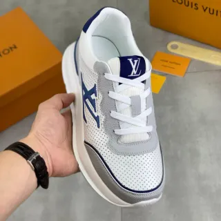 Louis Vuitton LV Trainer Branco Marinho Couro Perfurado Painel Lateral Tênis Lifestyle