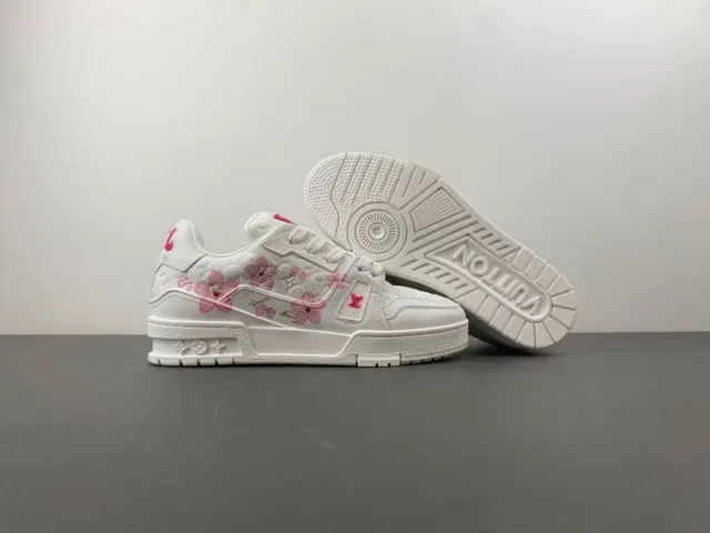 Louis Vuitton LV Trainer 白色粉色 绗缝皮革鞋面 樱花刺绣 生活方式运动鞋 12