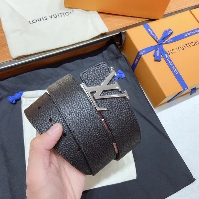 Louis Vuitton LV Turn-Lock কালো টেক্সচার্ড লেদার বেল্ট 7
