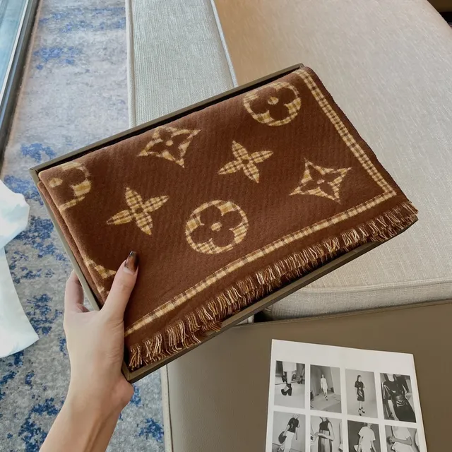 Louis Vuitton Monogram বাদামী ও বেইজ ক্যাশমির স্কার্ফ 3