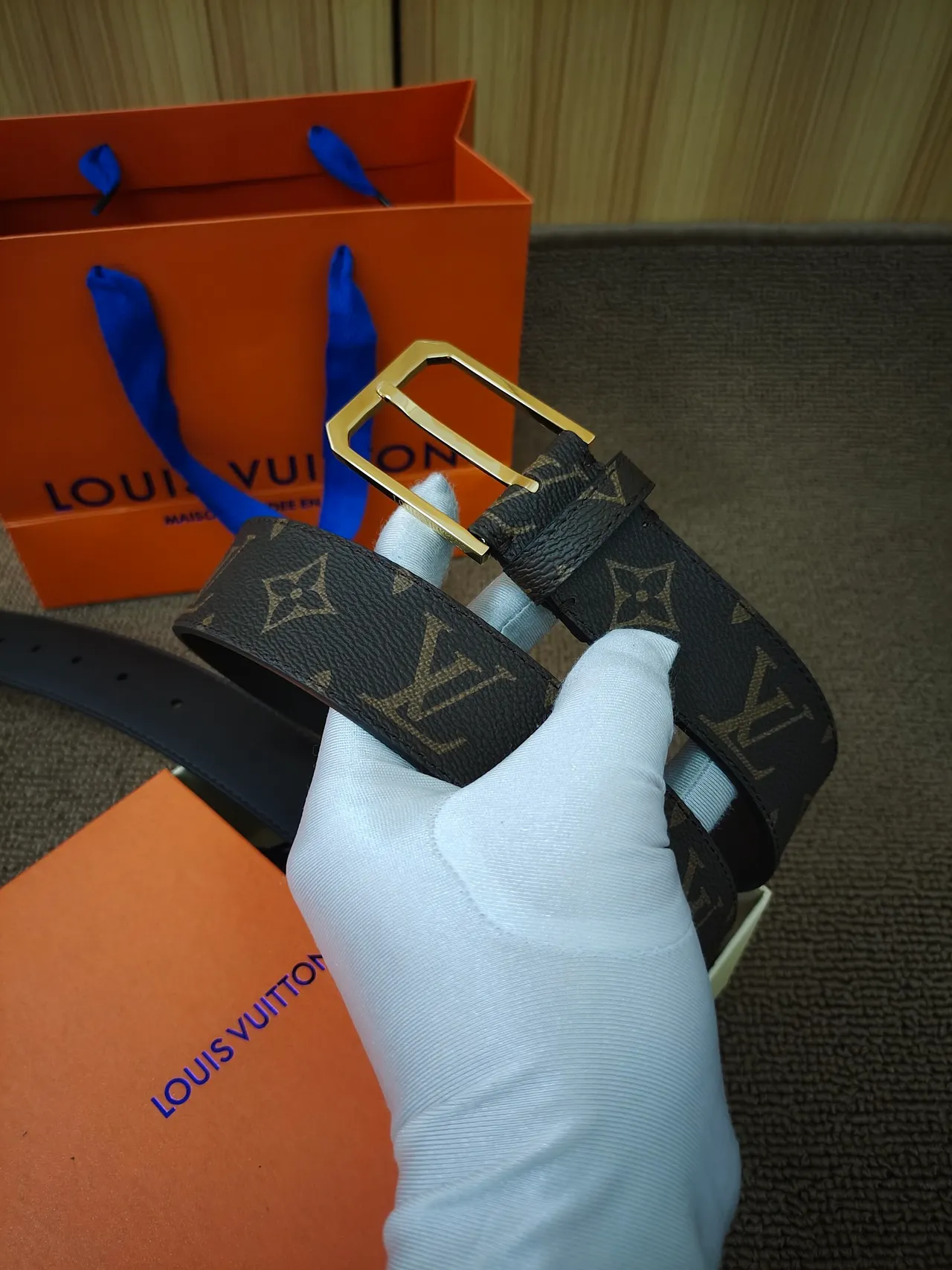 Louis Vuitton Monogram Canvas Belt marron boucle or ceinture cuir 2