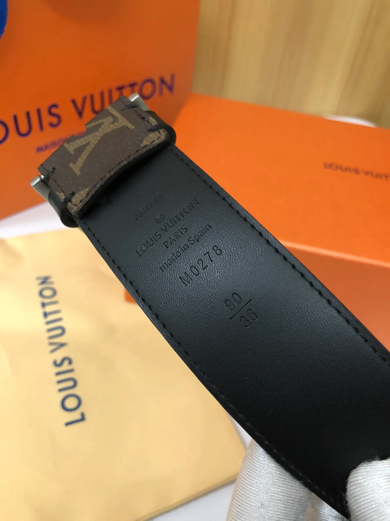 Louis Vuitton Monogram कैनवास भूरी चमड़े की बेल्ट 5