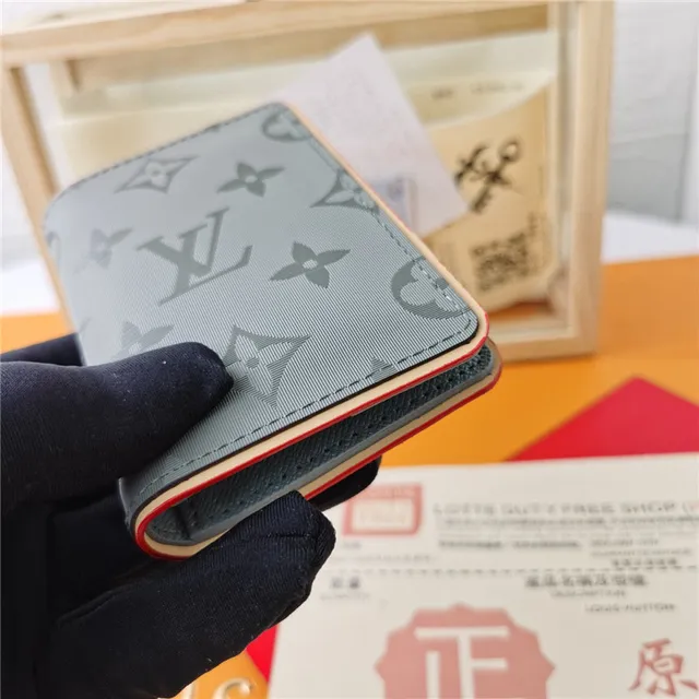 路易威登 压纹印花 绿灰色 短钱包 7