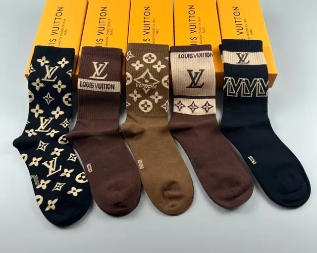 路易威登 Monogram 针织踝袜 4