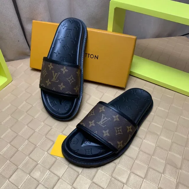 Louis Vuitton Monogram Sandalias con Correa 8