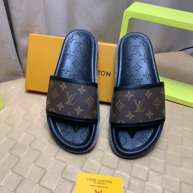 Louis Vuitton Monogram Sandalias con Correa 9