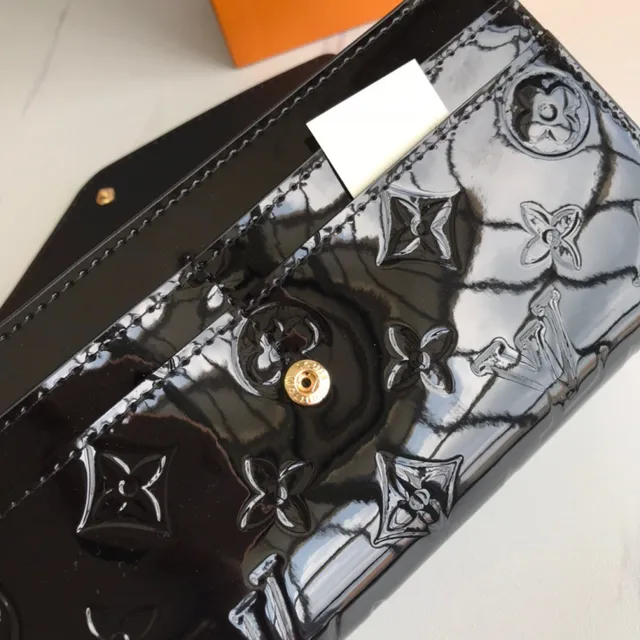Louis Vuitton Monogram Vernis काला लंबा बटुआ 19