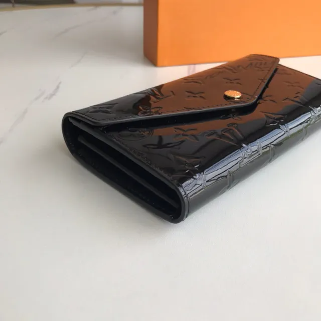 Louis Vuitton Monogram Vernis काला लंबा बटुआ 24