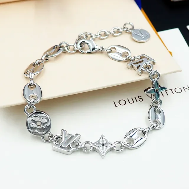 Louis Vuitton Monogram World Tour Gold Silver Chain-Link Bracelet 7