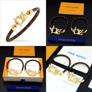 لويس فيتون Monogram World Tour لون ذهبي LV Logo سوار
