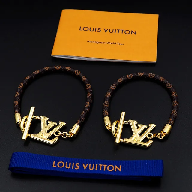 路易威登 Monogram World Tour 金色 LV Logo 手链 3