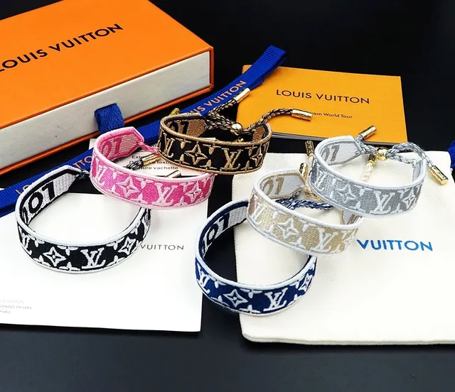 Louis Vuitton Monogram Pulsera Tejida Rosa Beige Bordada Cinta Textil 3