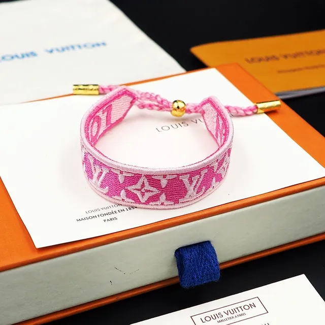 Louis Vuitton Monogram Pulsera Tejida Rosa Beige Bordada Cinta Textil 4